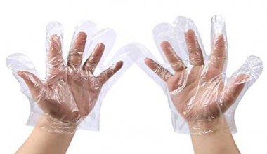 توزیع ماسک و دستکش یکبار مصرف در داروخانه‌ها 